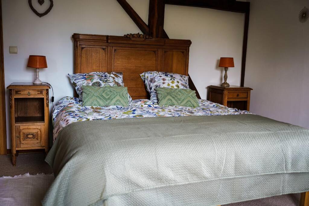 Gite La Dame Au Lit Gite A La Ferme Momignies エクステリア 写真